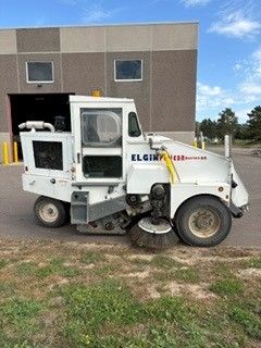 2000 Elgin Pelican SE