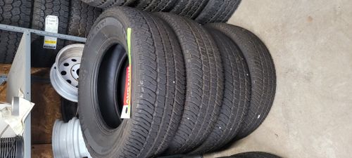 Lot Of Michelin Ltx At2 Tires, X4 (R3b15fy27)
