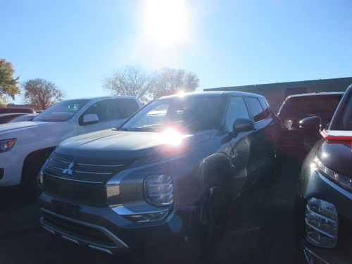 2023 Mitsubishi Outlander