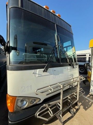 2009 Motor Coach Industries D4500