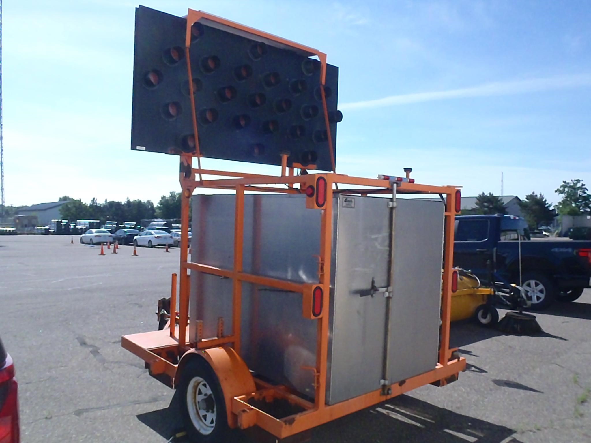 2012 BERT'S TRUCK EQUIP BTE-MN SIGN TRAILER