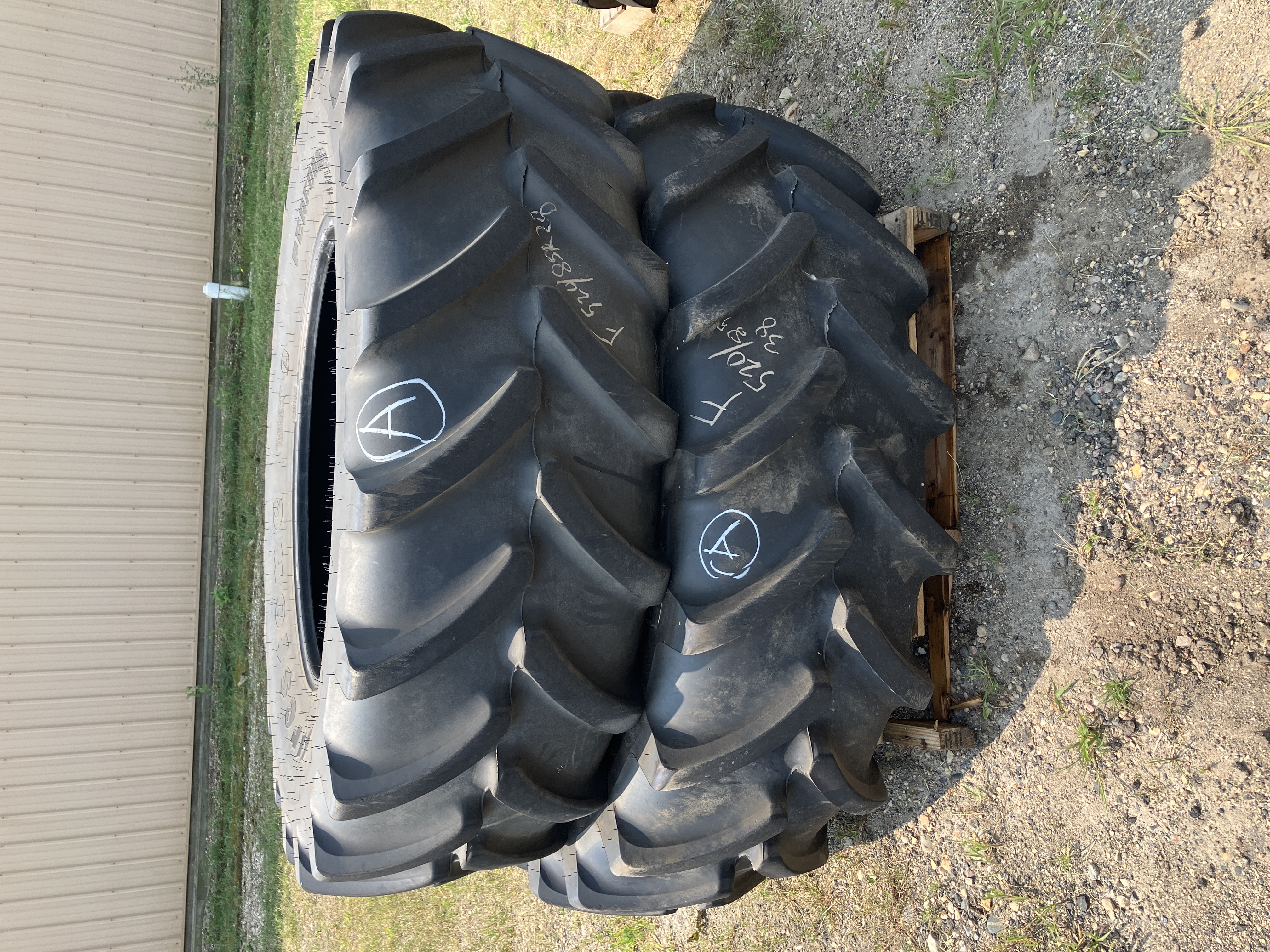 FIRESTONE TRACTOR TIRES 520/85R38
