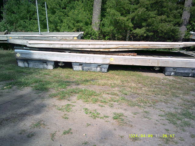 6X40' FLOATING DOCK PARTS, NOT COMPLETE MISSING CONNECTORS