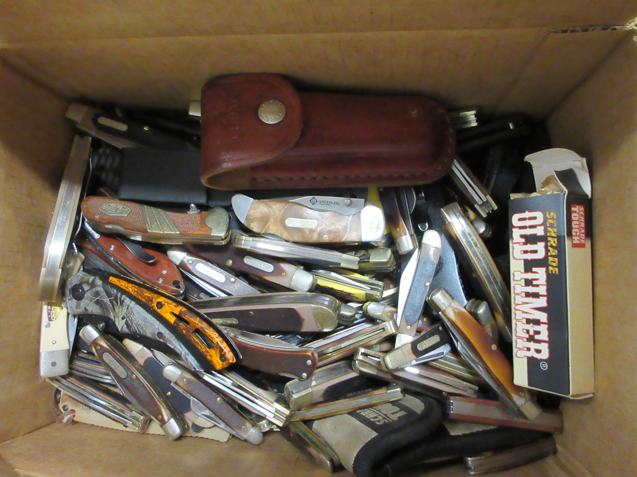 25 POUND BOX OF SCHRADE KNIVES