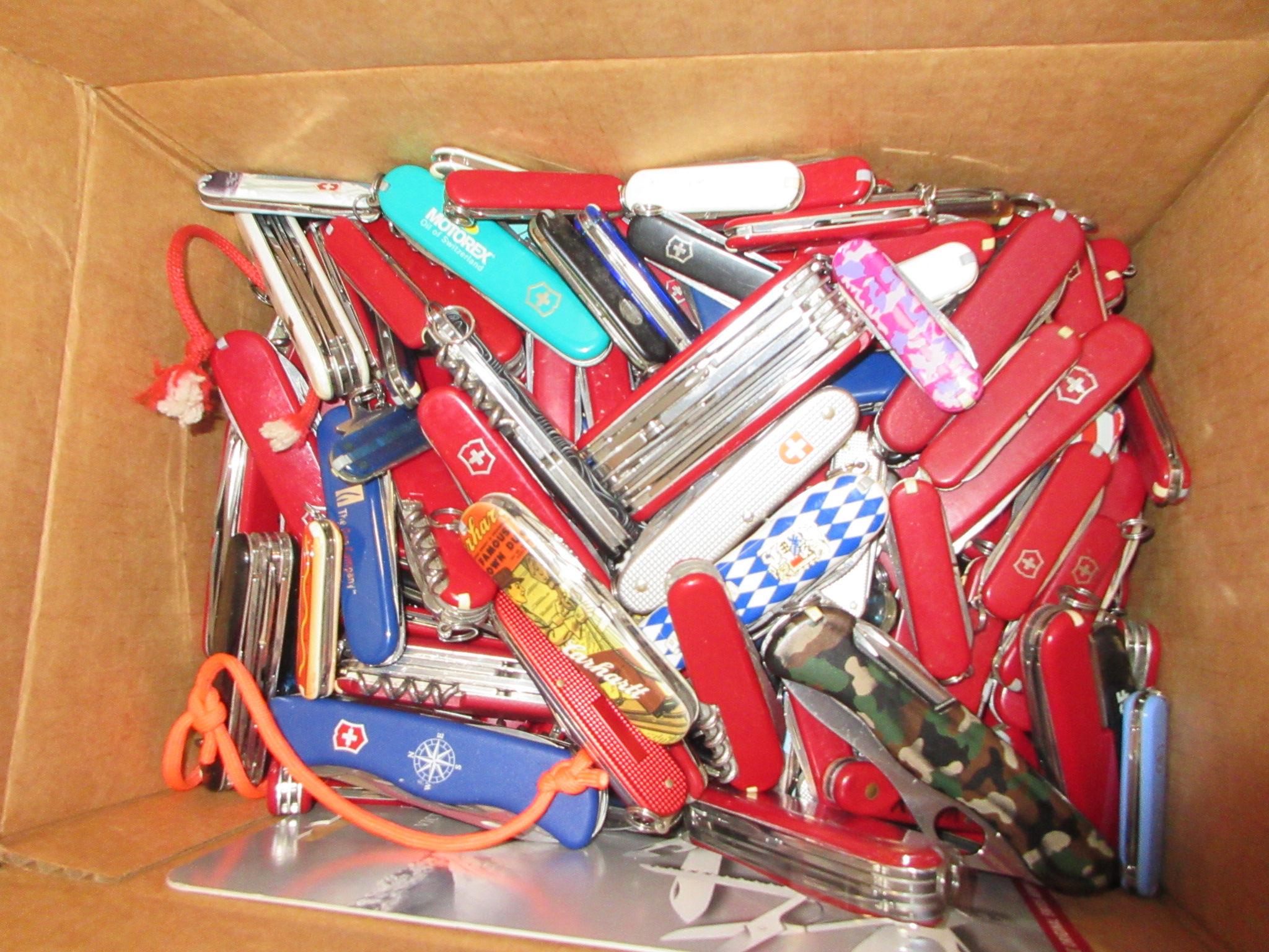 25 POUND BOX OF SWISS ARMY KNIVES
