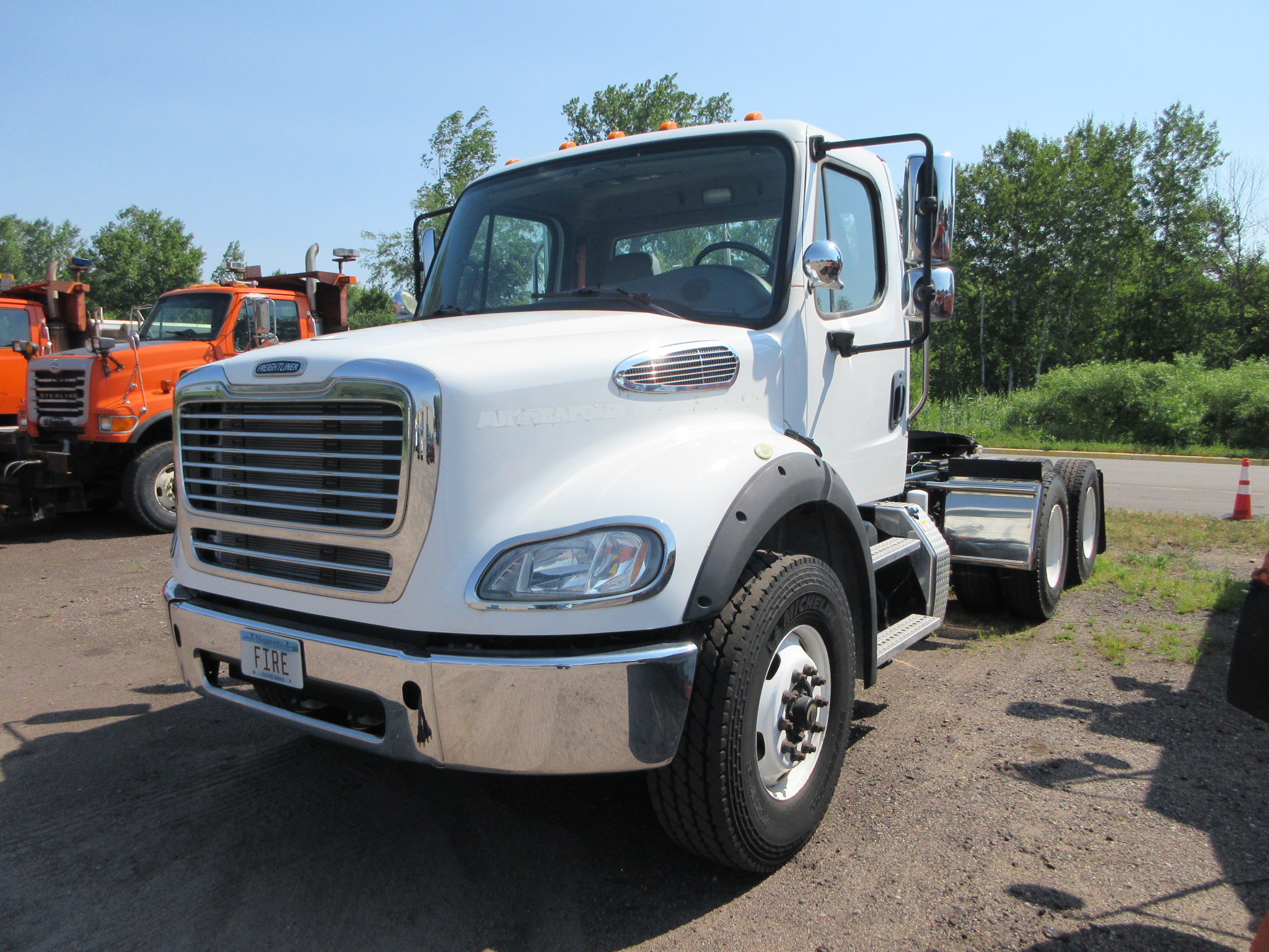 2017 FREIGHTLINER M2 112