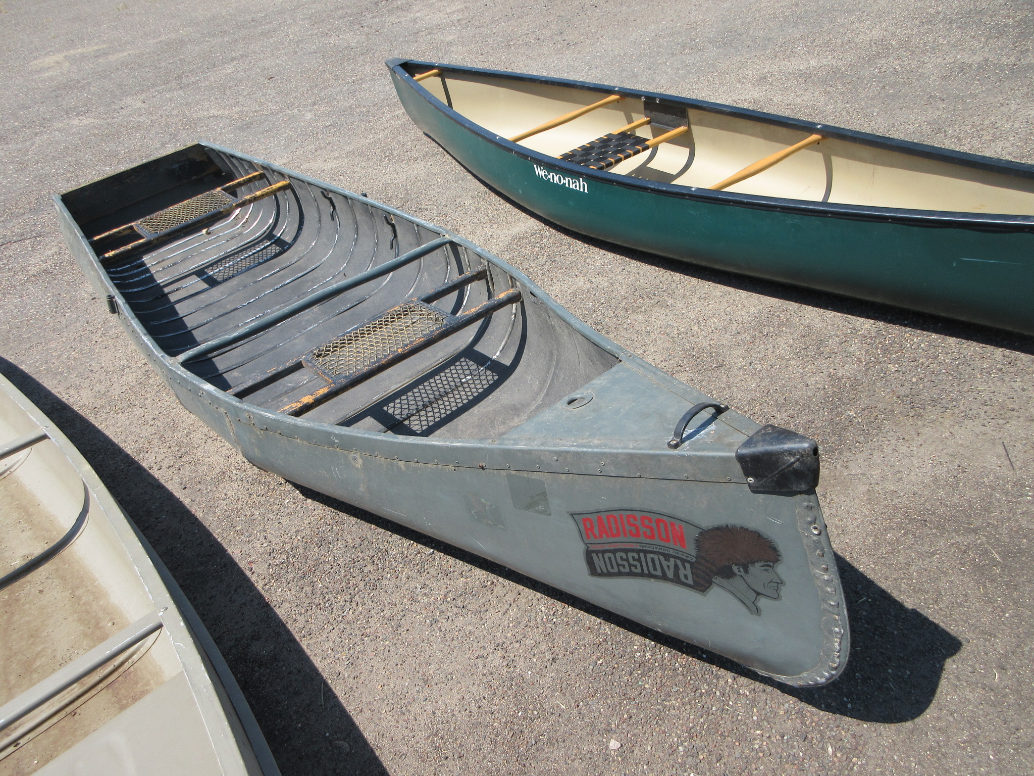 2005 12FT RADISSON CANOE