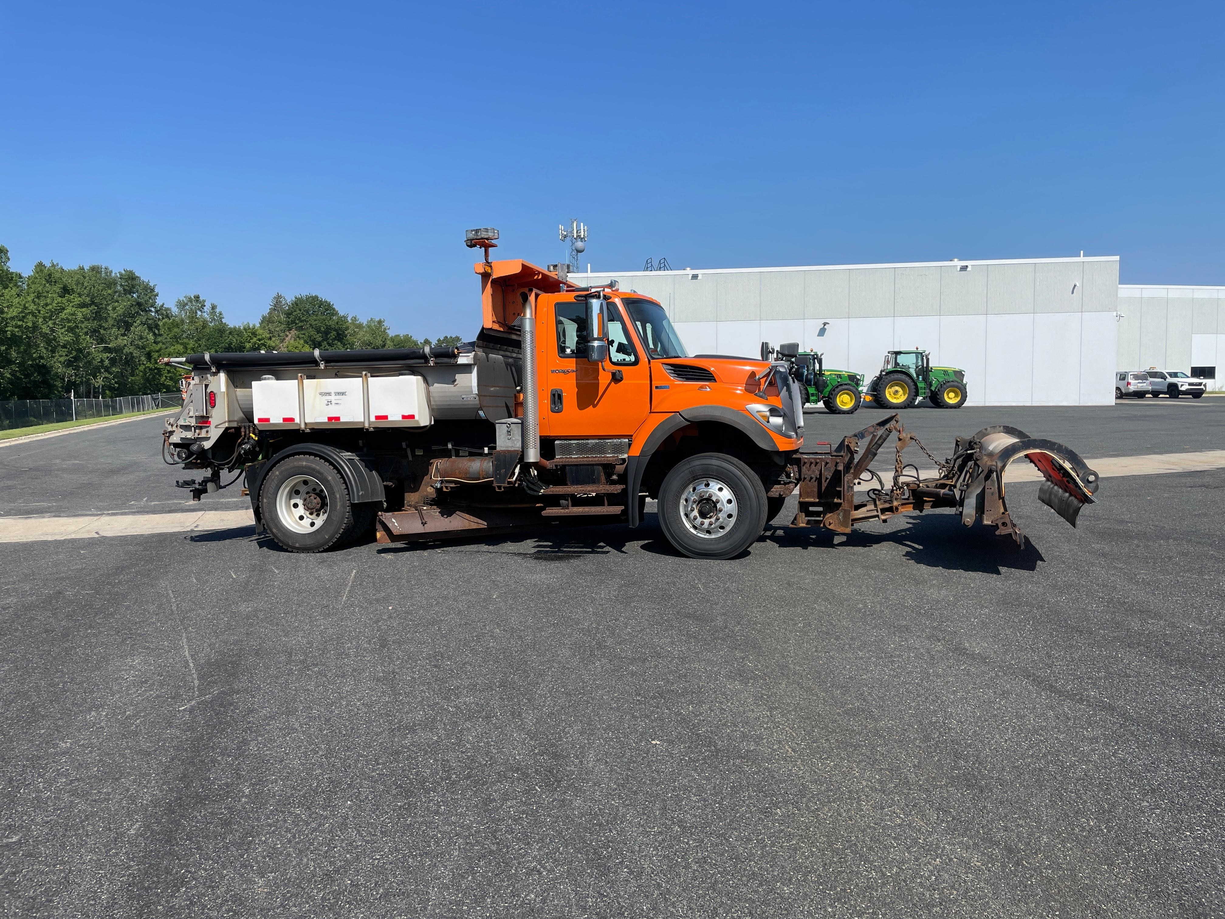 2012 IH 7500 SINGLE AXLE PLOW TRUCK CHASSIS