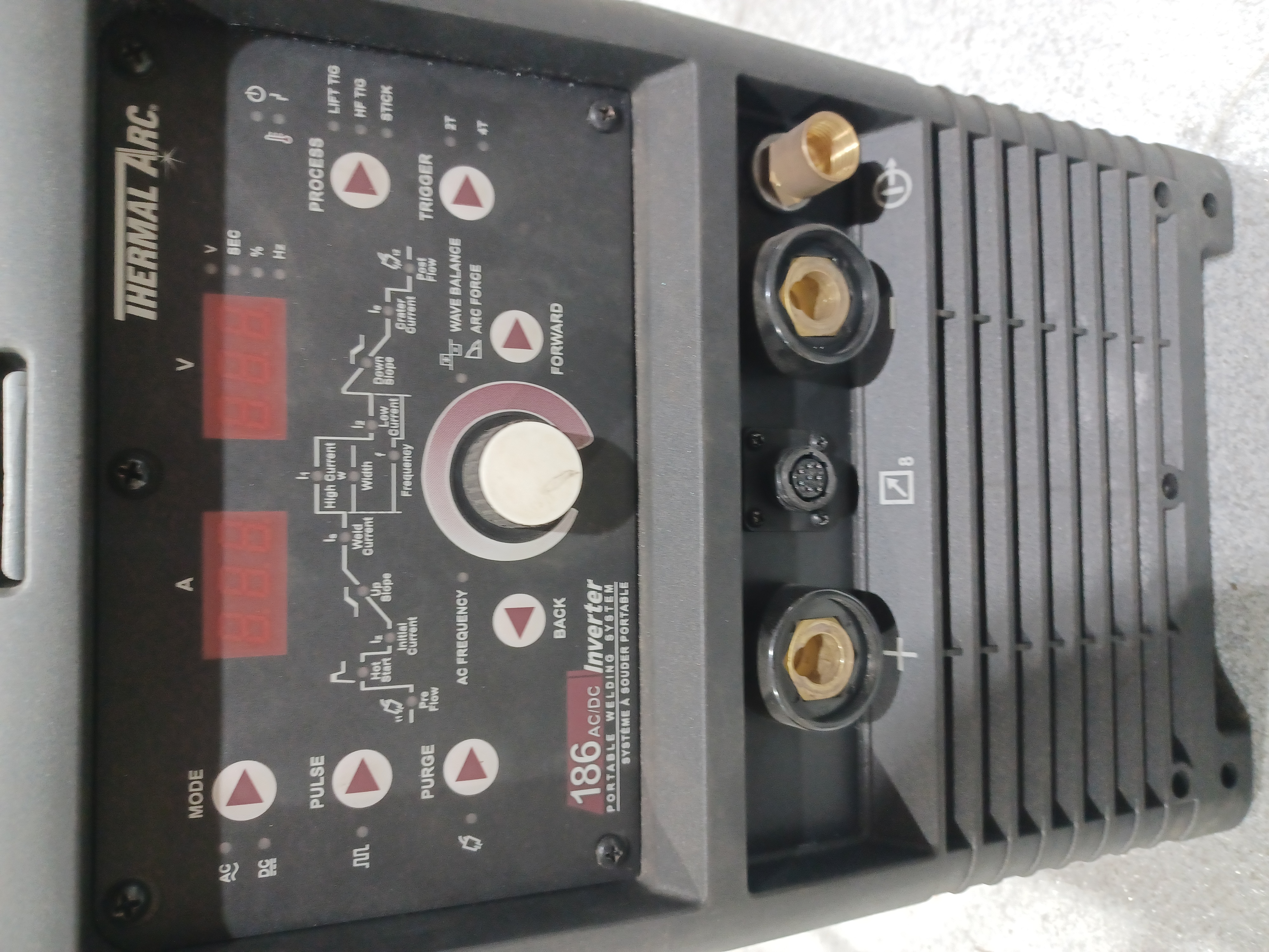 THERMAL ARC 186I AC/DC TIG INVERTER WELDER - NO TORCH