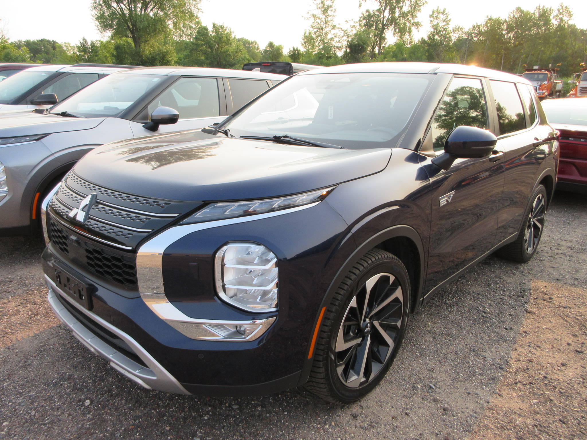 2023 MITSUBISHI OUTLANDER
