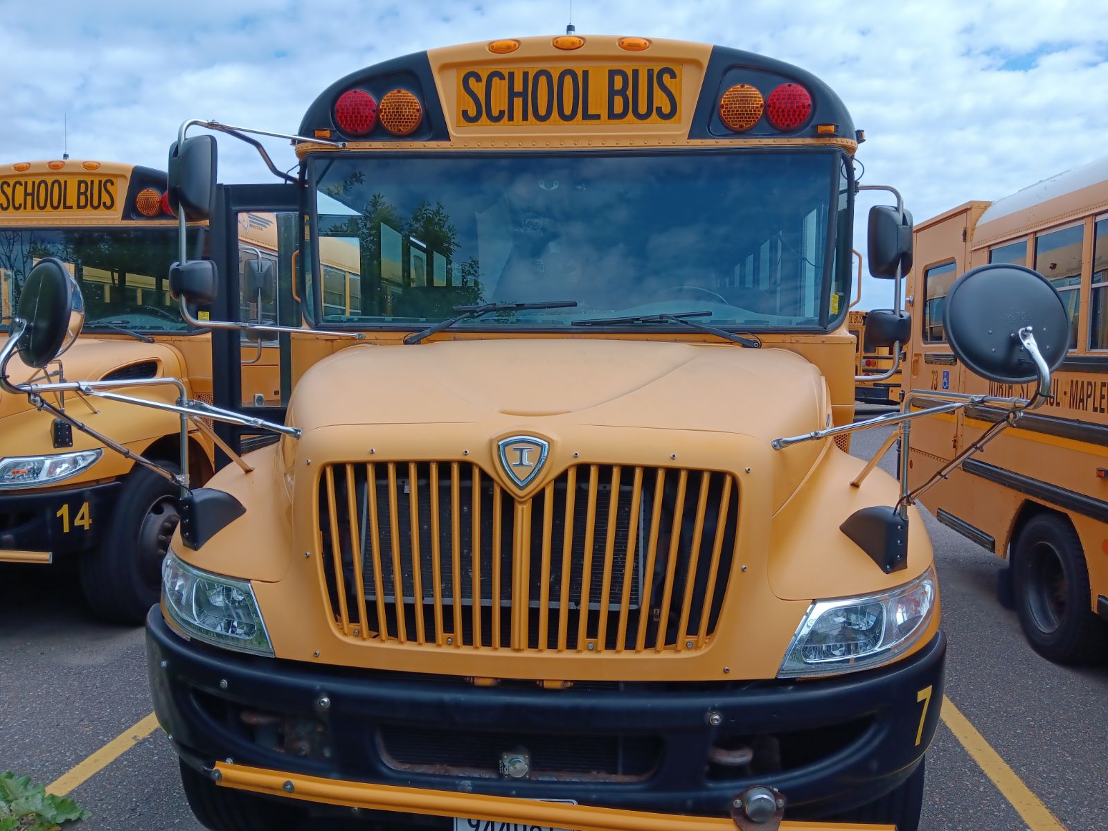 2015 IC BUS CE SERIES