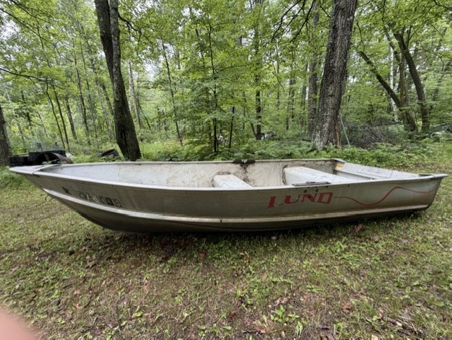 LUND 12FT ALUM POWERBOAT