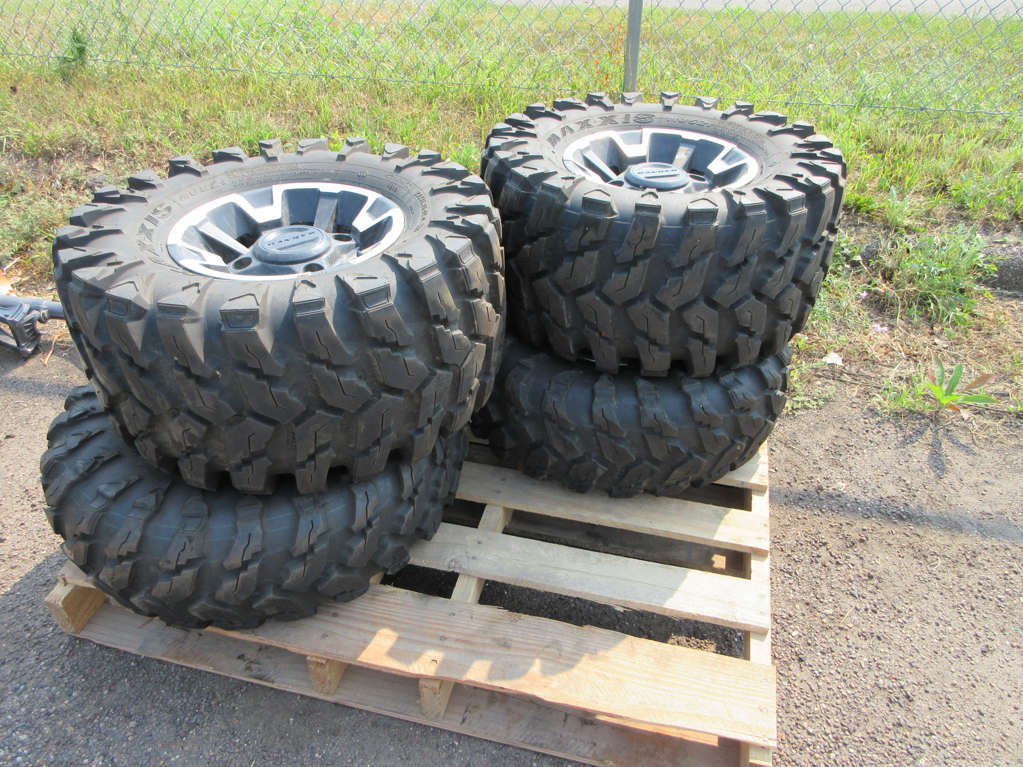 4 POLARIS RANGER XP900 TIRES AND RIMS