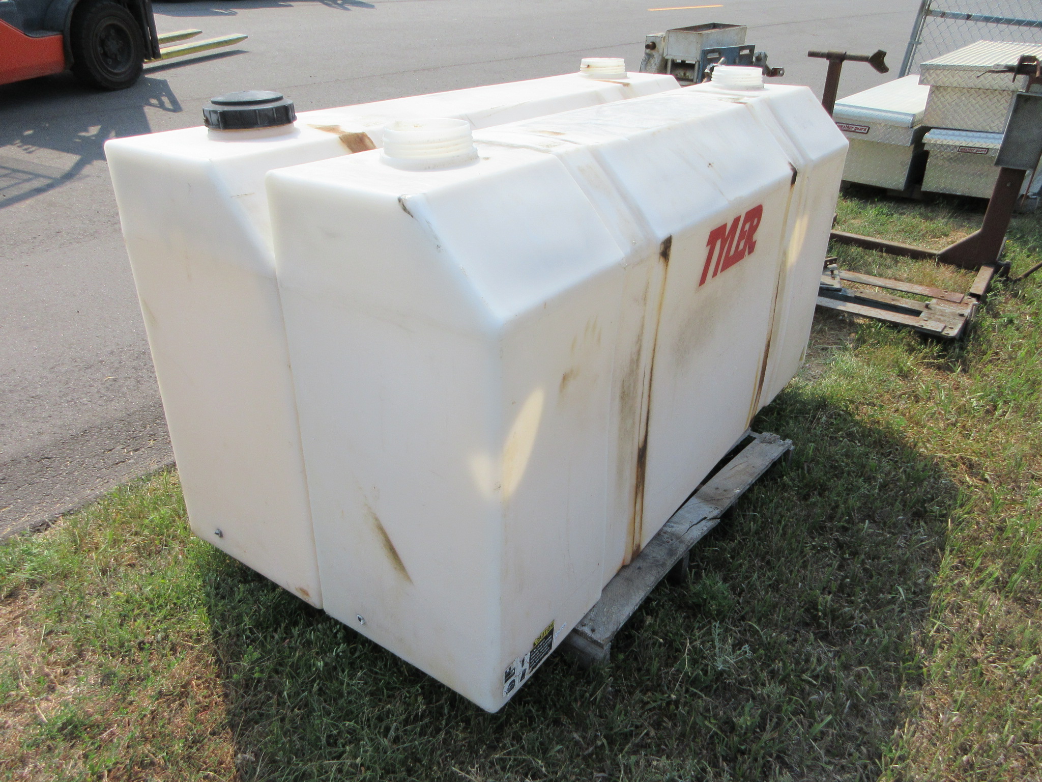 2 - 200 GALLON POLY LIQUID TANKS IN USED CONDITION