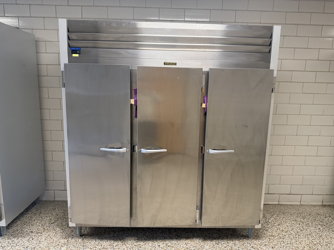 2021 TRAULSEN COMMERCIAL GRADE COOLER