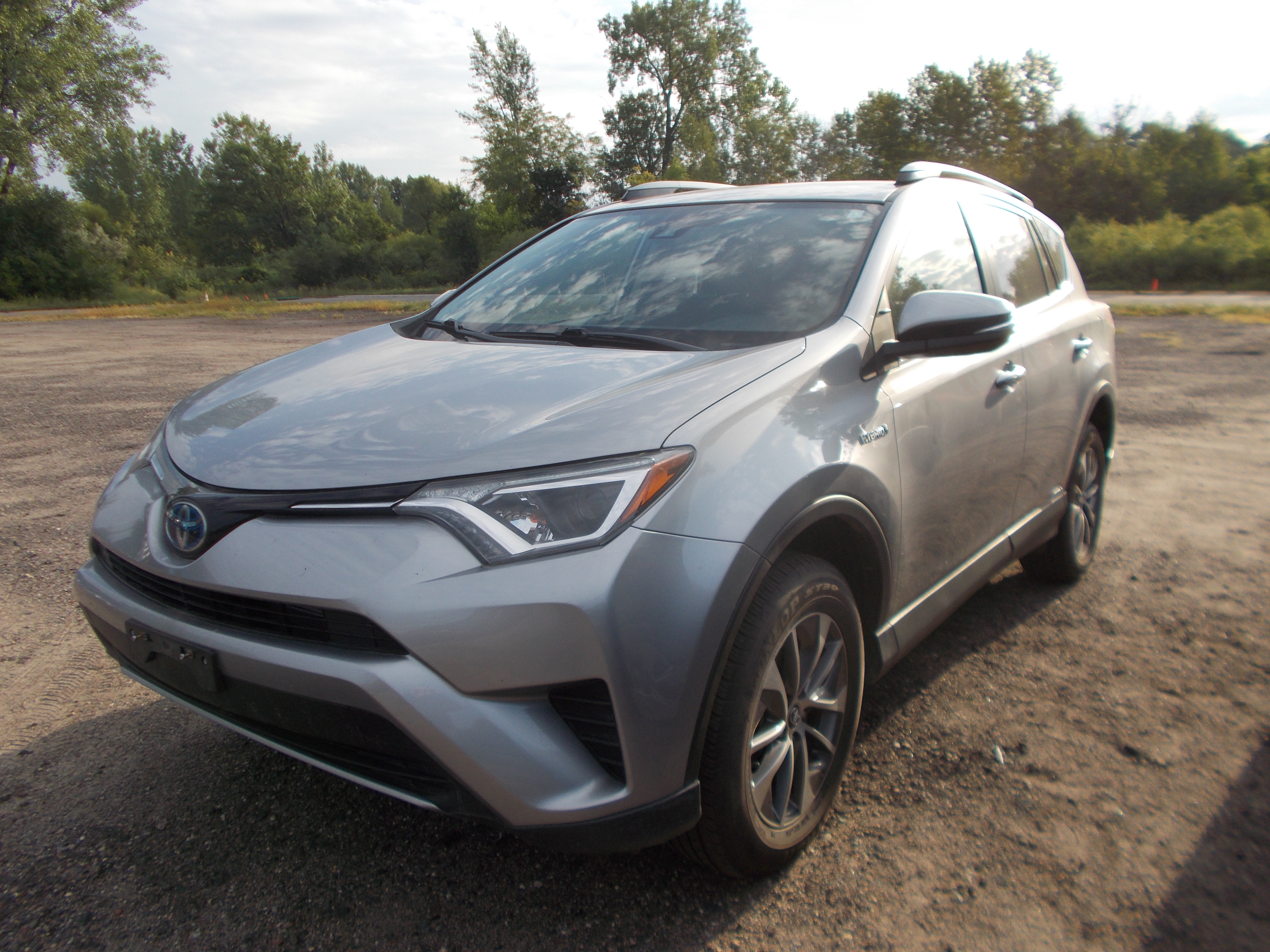2018 Toyota Rav4 Hybrid Le