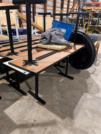 16 - T-LEG, WHITE TOP TABLES