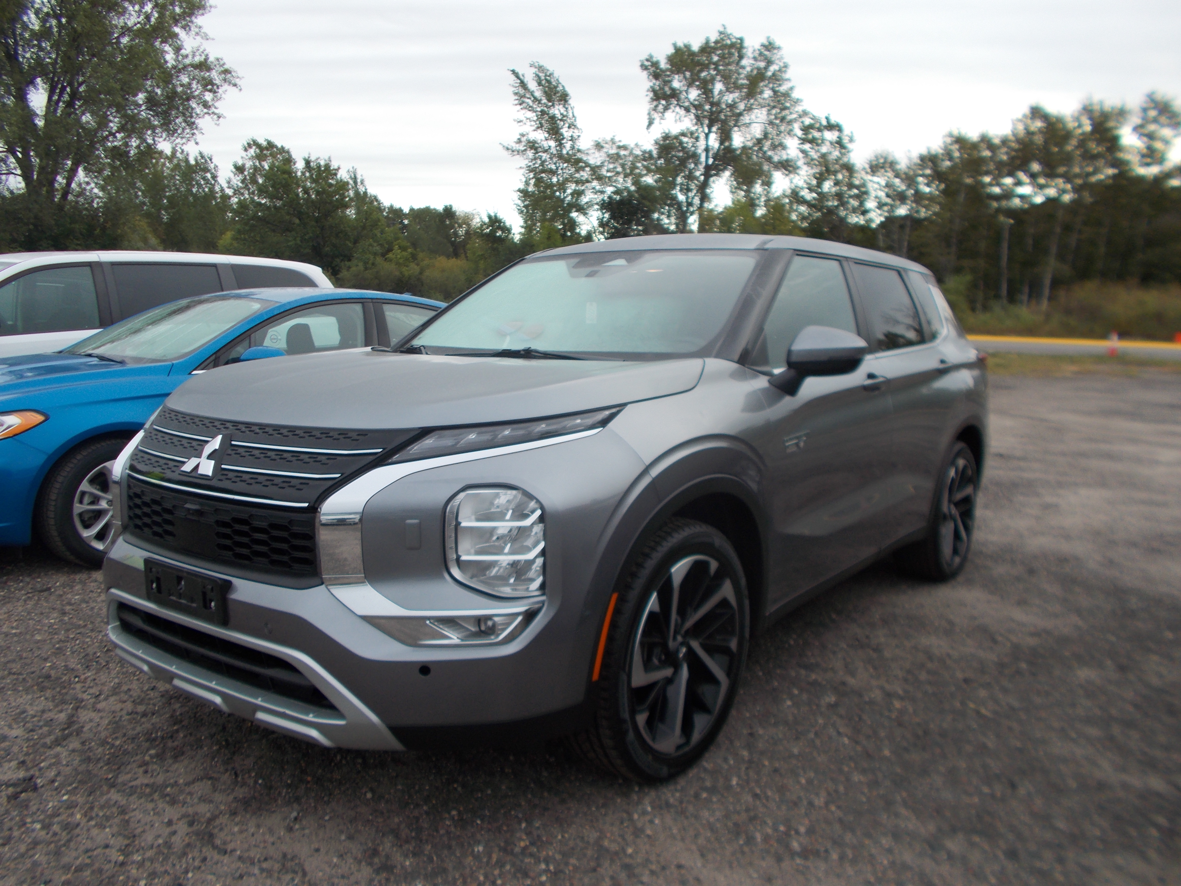2023 Mitsubishi Outlander Se