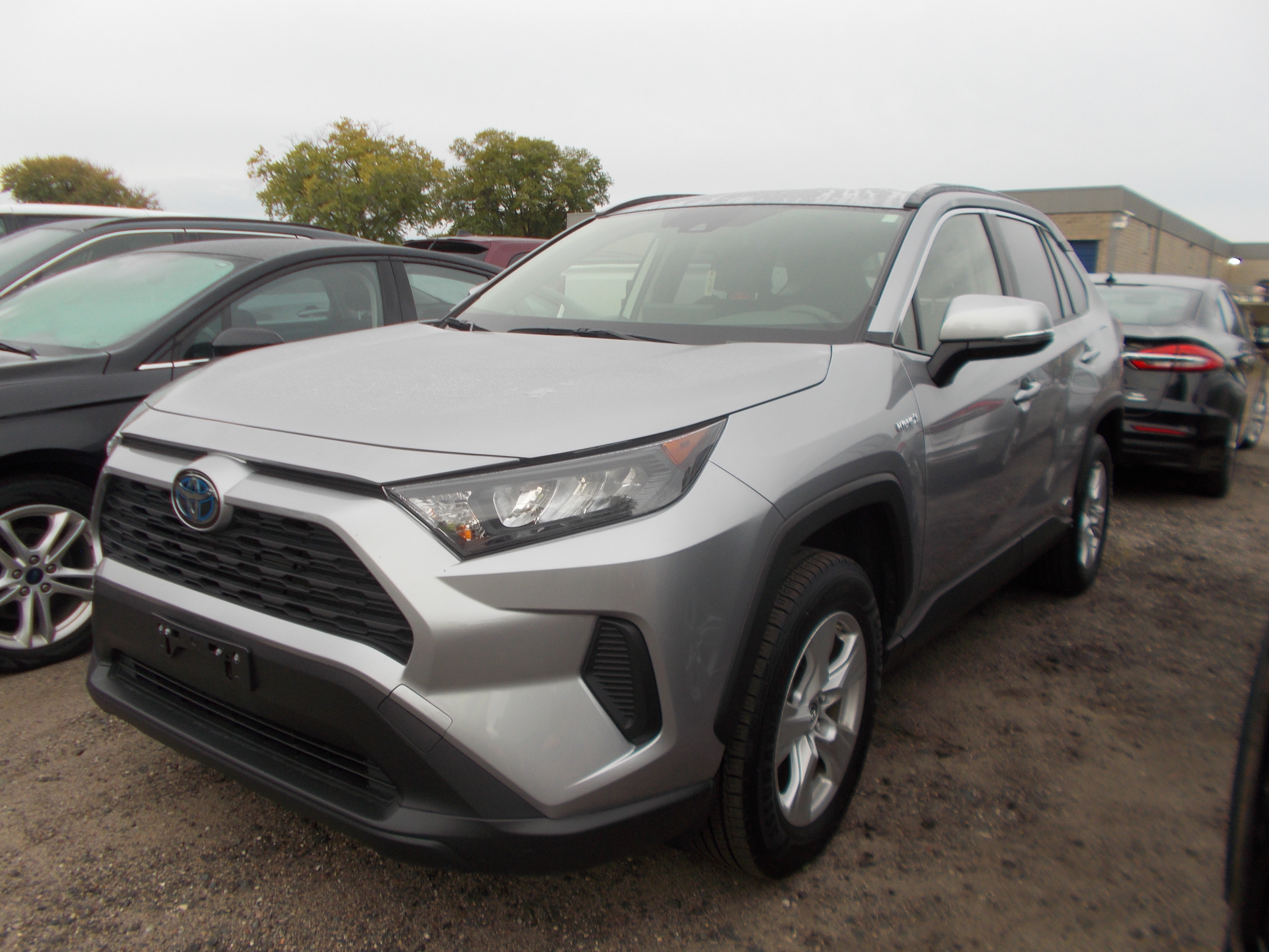 2019 TOYOTA RAV4 HYBRID LE