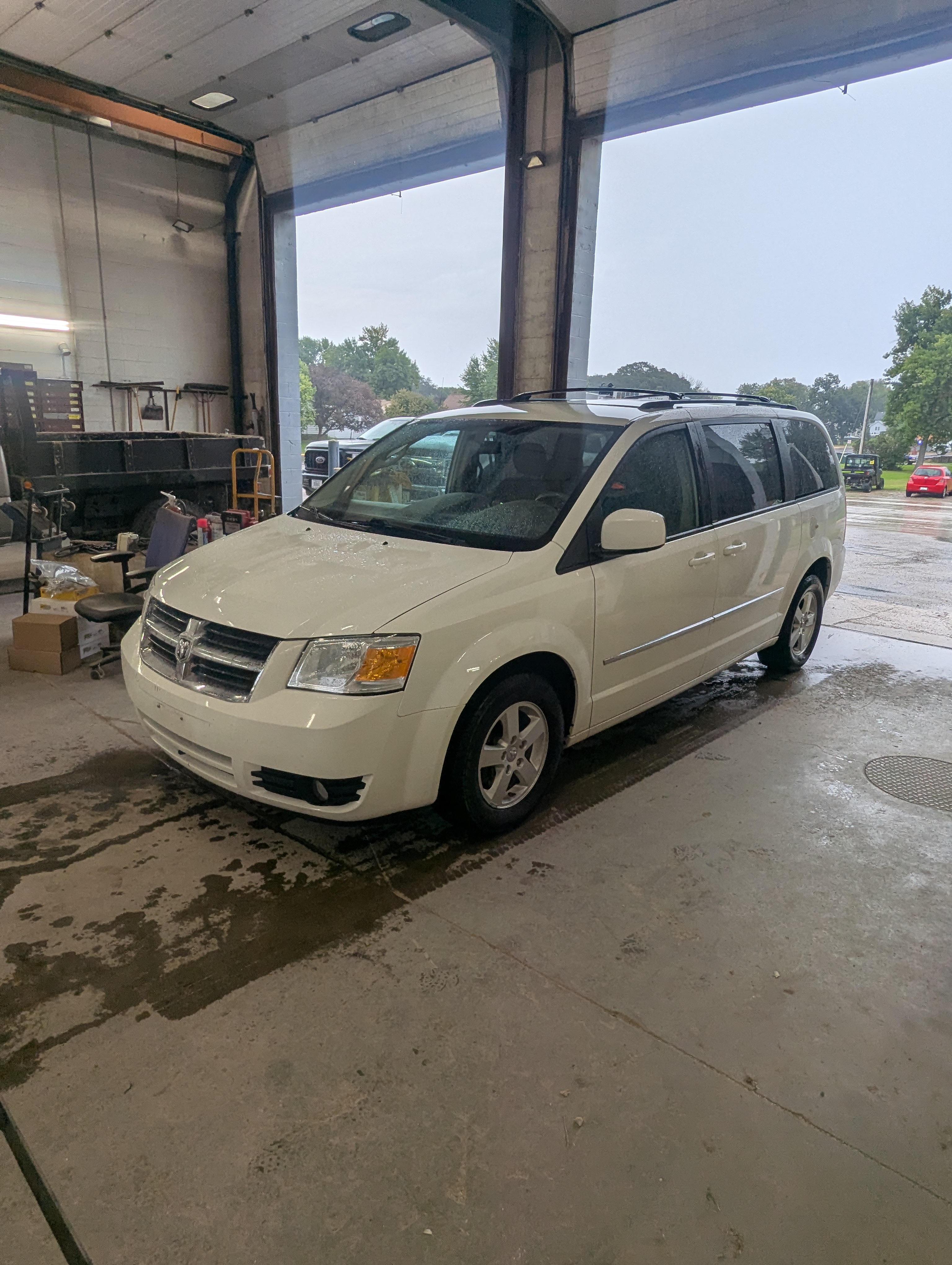2010 DODGE GRAND CARAVAN