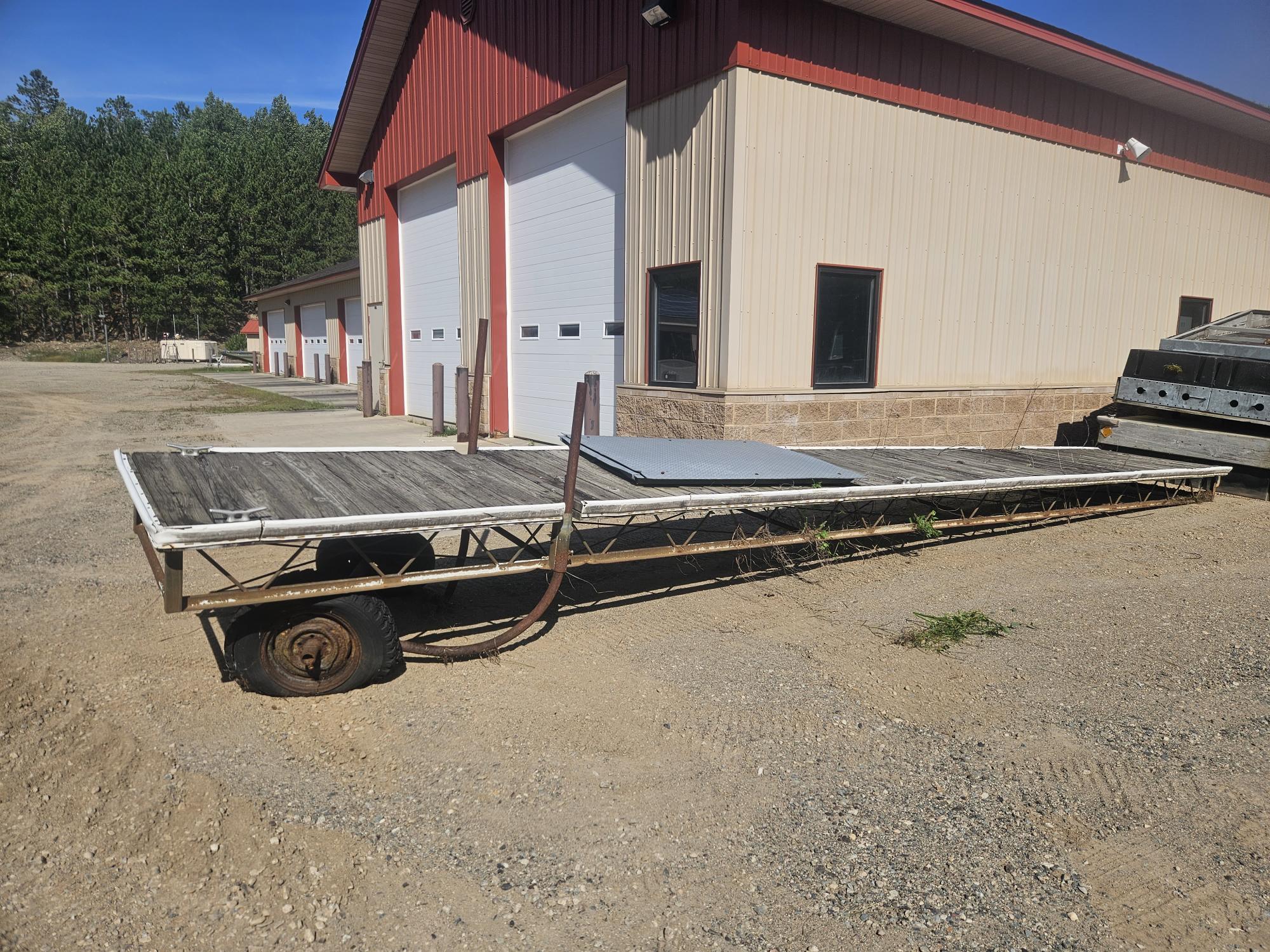 30'X4' DOCK BOARDING DOCK