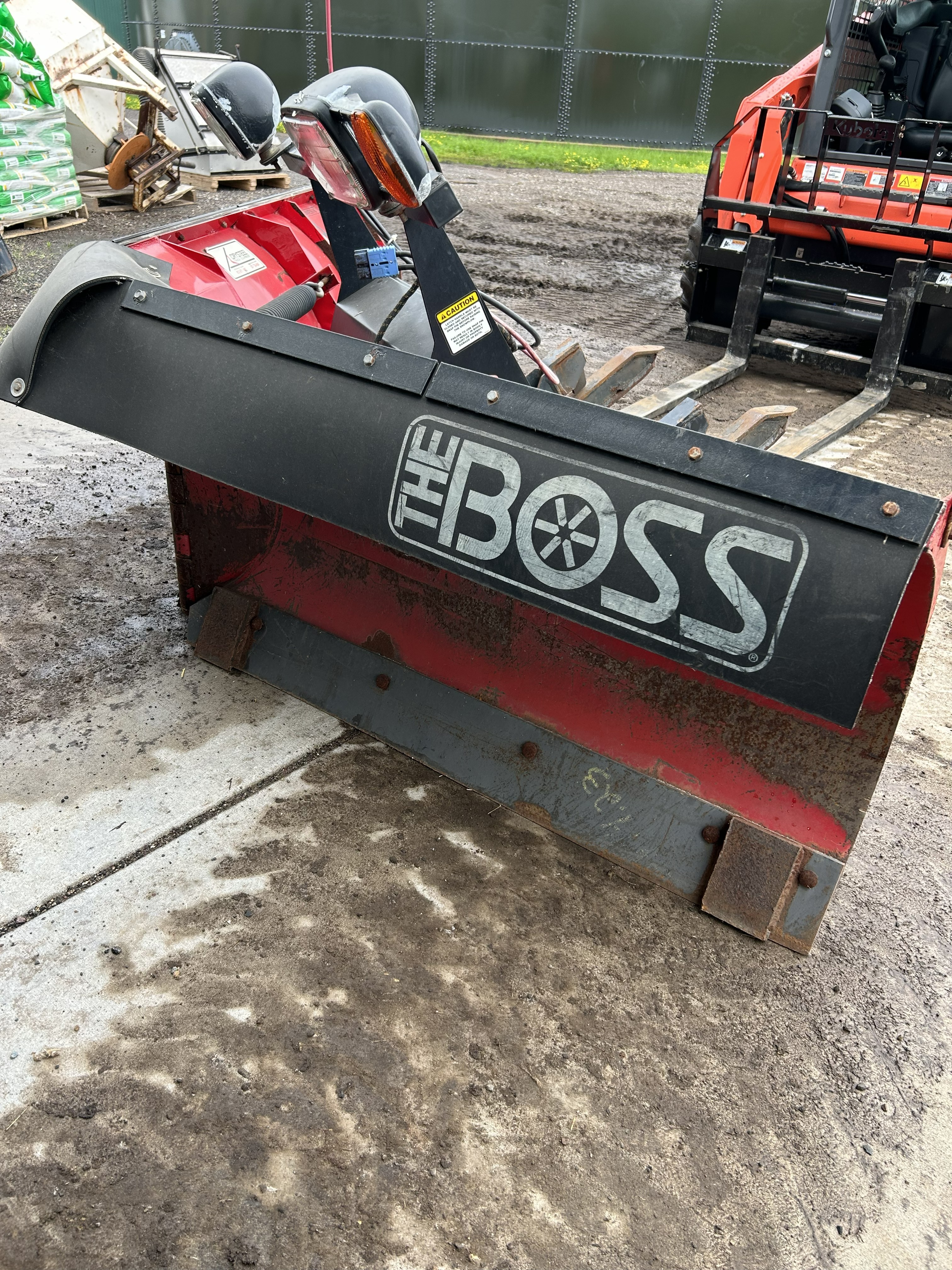 9’2 Boss V Plow With Universal Remote