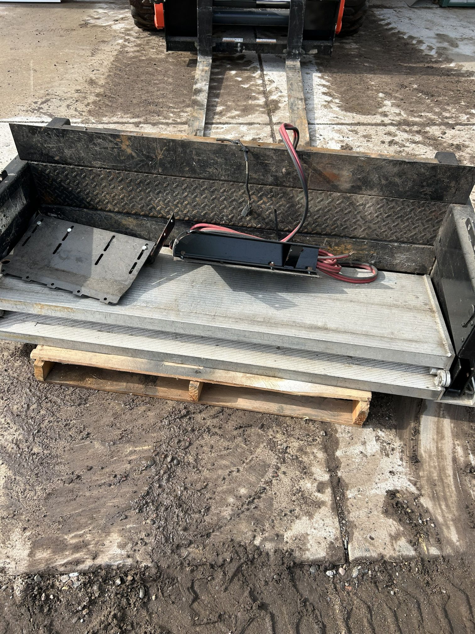Power Lift Gate Taken Off 2010’S Ford Pickup