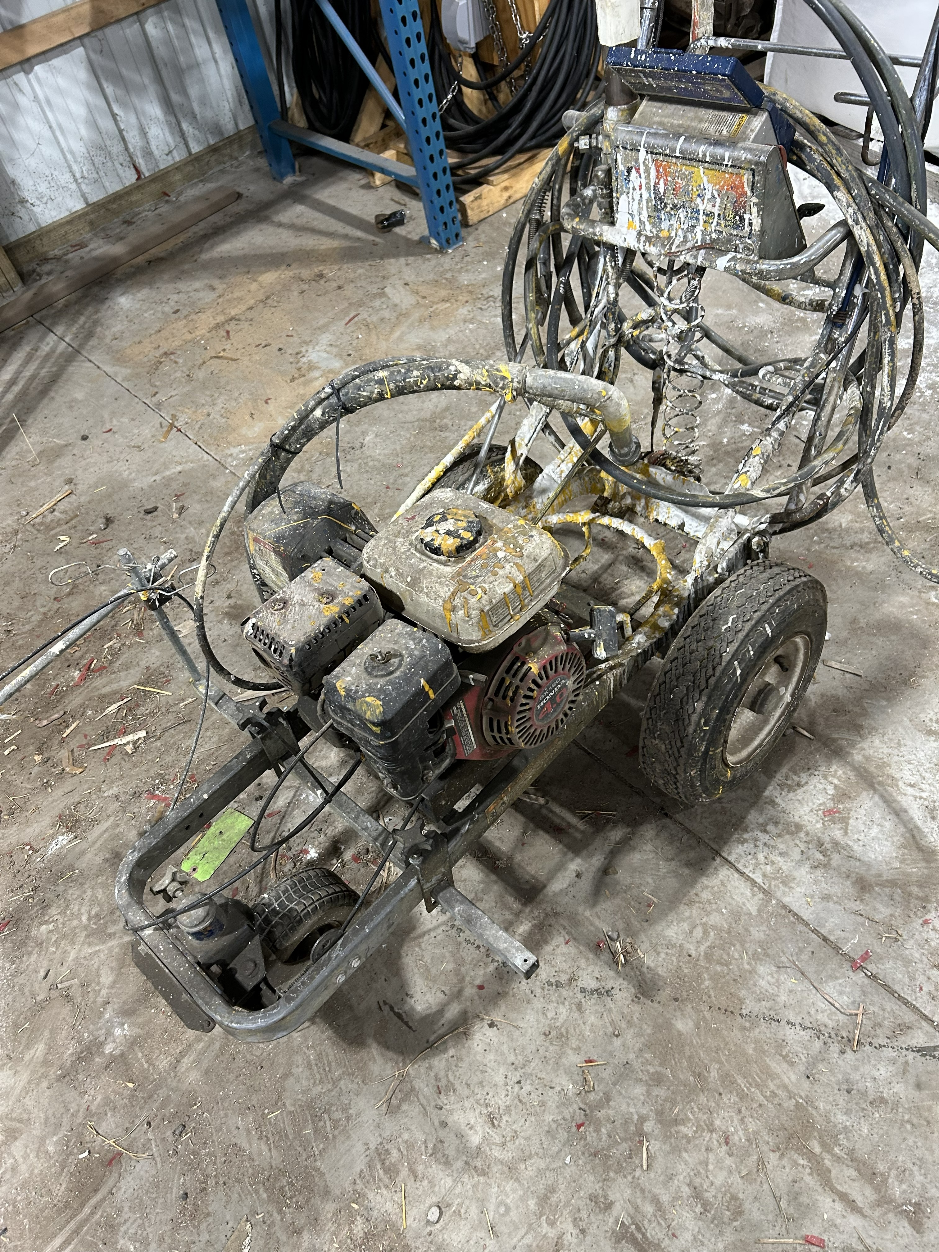 GRACO WALK-BEHIND PAINT SPRAYER WITH HONDA 4.0 MOTOR