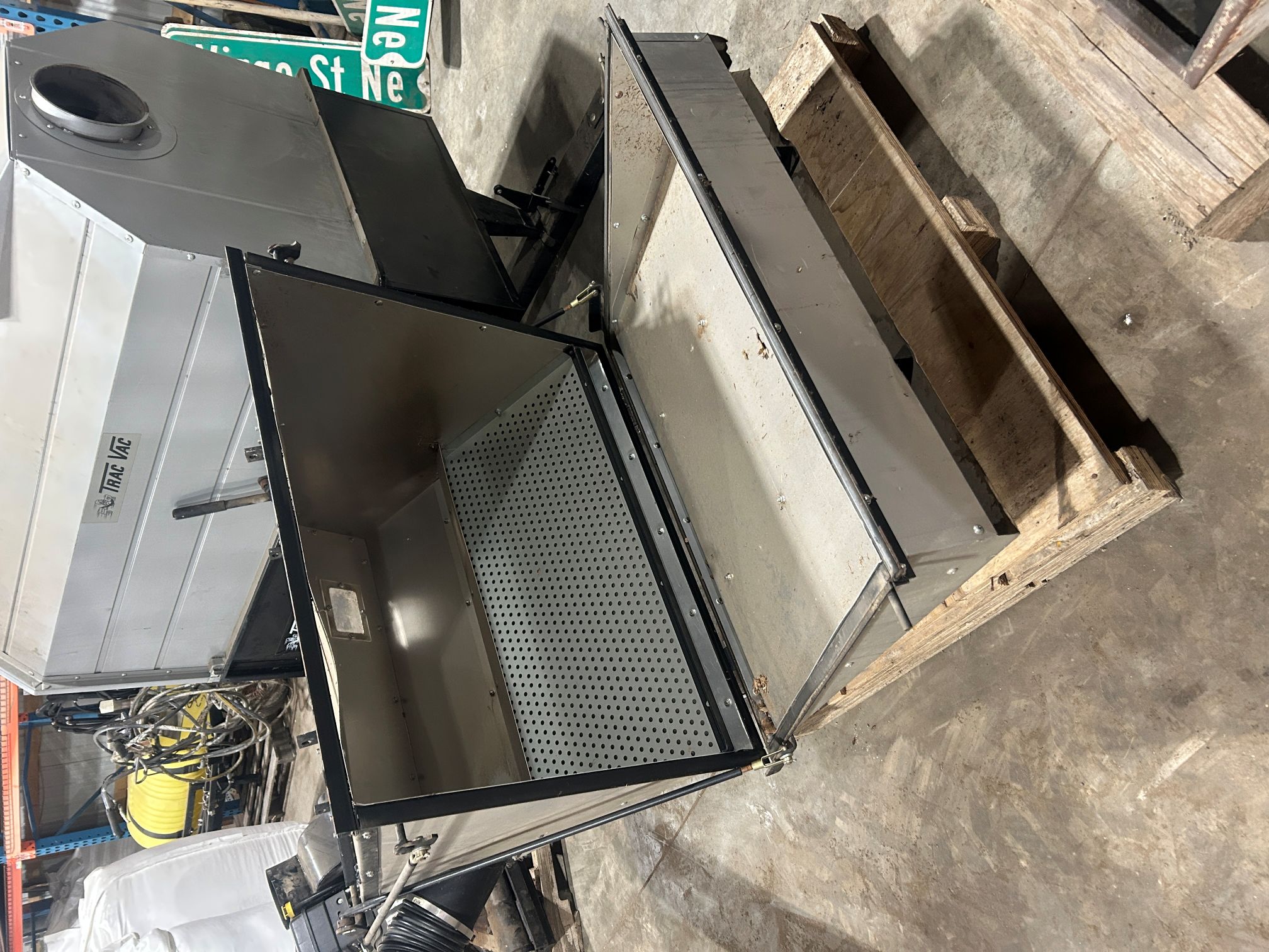 Zero-Turn Mounted Leaf Collector